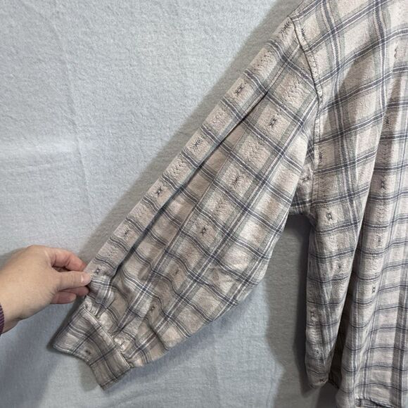 XIRENA Plaid Jensen Flannel  Top Size L Oversized Boxy Pearl Snap Ruffle Neck - Picture 7 of 13